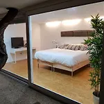 Sorondongo & Garden Вилла